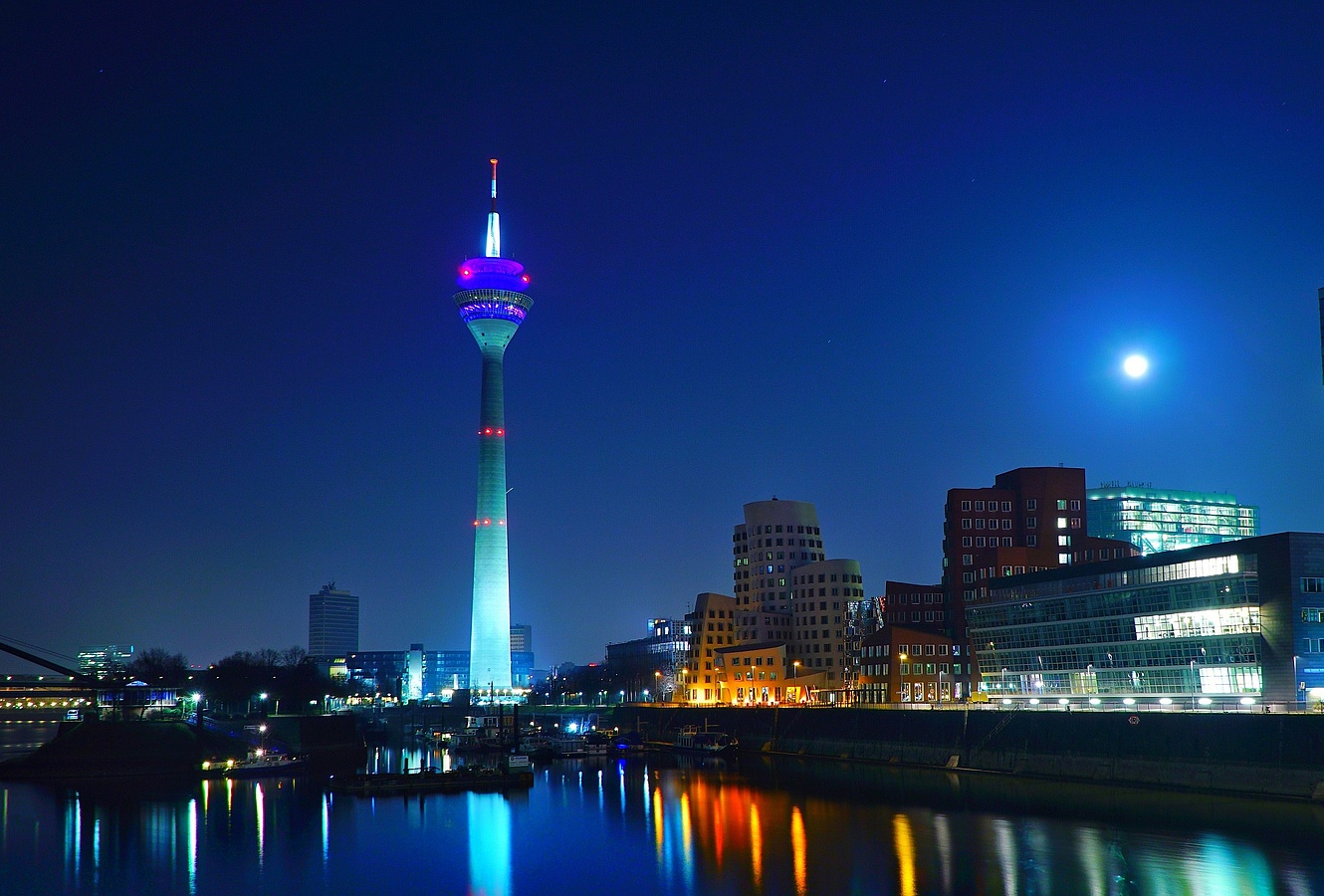 Düsseldorf skyline at night with the Rhine Tower